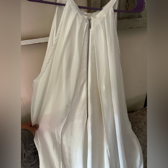 Size 16 white dress (no stains) - Picture 5 of 6